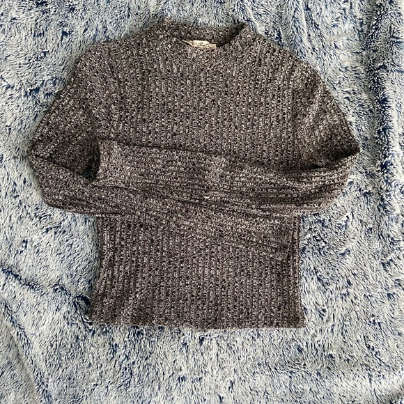 Ribbed mock neck crop top - Picture 2 of 3